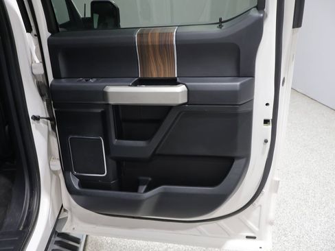 Used 2016 Ford F150 Lariat AWD/4WD image 22