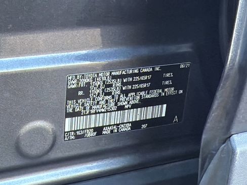 Used 2021 Toyota RAV4 LE image 30