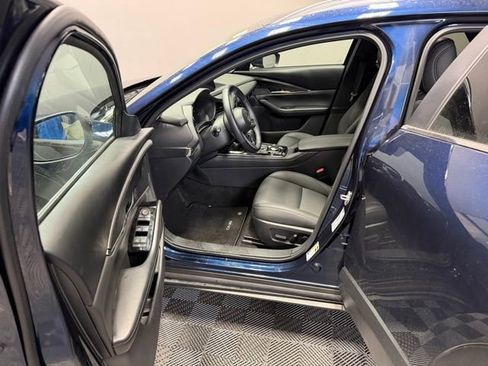 Certified 2025 MAZDA CX-30 AWD 2.5 S w/ Preferred Package image 14