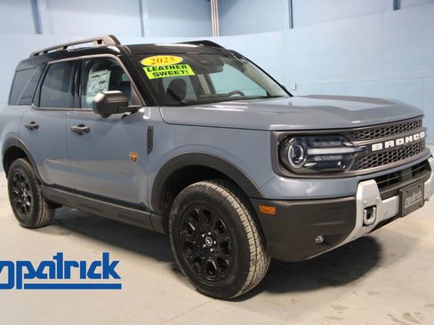 Used 2025 Ford Bronco Sport Badlands image 1