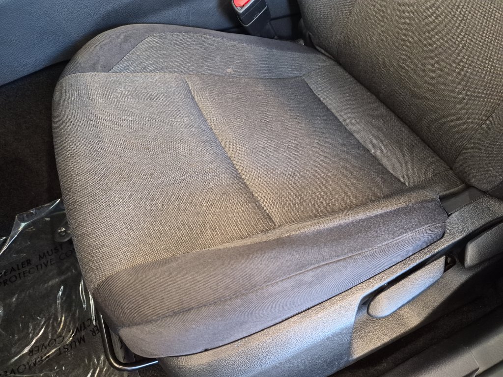 Used 2025 Toyota Camry LE FWD image 17