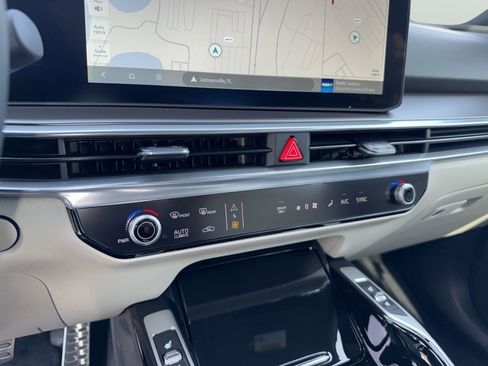 New 2026 Kia Sorento SX Prestige AWD/4WD image 23
