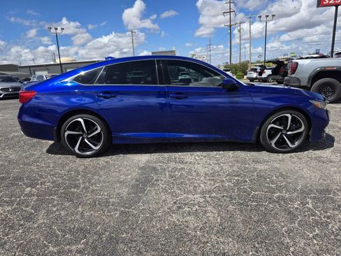 Used 2020 Honda Accord Sport image 8