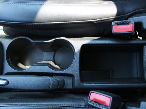 Used 2021 Buick Encore Preferred image 21