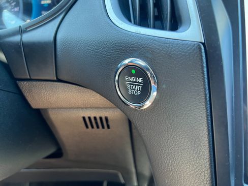 Used 2022 Ford Edge SEL image 39