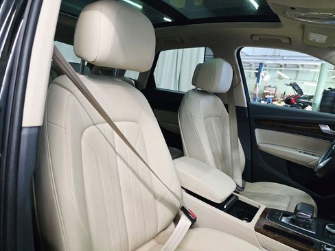 Used 2018 Audi Q5 2.0T Premium image 11