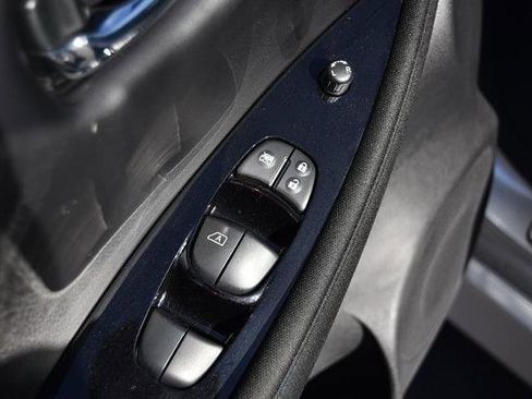 Used 2024 Nissan Leaf SV Plus image 9