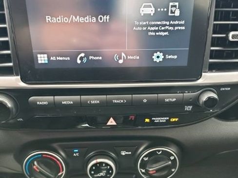 Certified 2026 Hyundai Venue SE FWD image 23