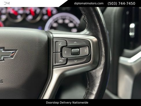 Used 2021 Chevrolet Silverado 1500 RST image 32