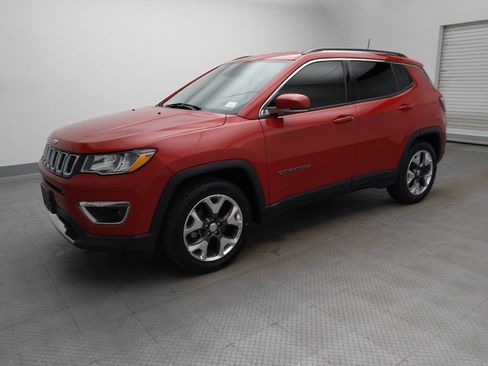 Used 2019 Jeep Compass Limited FWD image 2