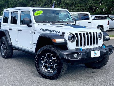 Used 2023 Jeep Wrangler Unlimited Rubicon 4xe w/ Cold Weather Group AWD/4WD image 2