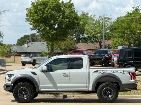 Used 2017 Ford F150 Raptor w/ Equipment Group 802A Luxury image 5