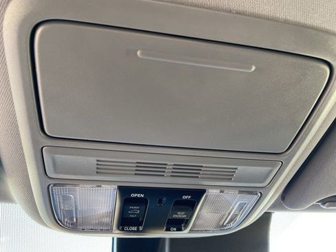 Used 2022 Honda Pilot Special Edition image 45