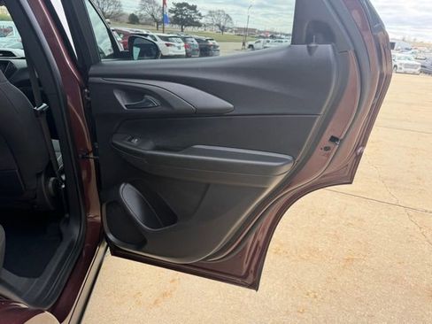 Certified 2023 Chevrolet TrailBlazer LT w/ Convenience Package AWD/4WD image 34