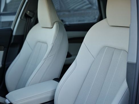 New 2026 Audi A6 Premium Plus image 23