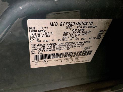 Certified 2022 Ford Maverick XLT image 33