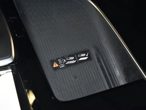 Used 2025 Buick Enclave Preferred image 14