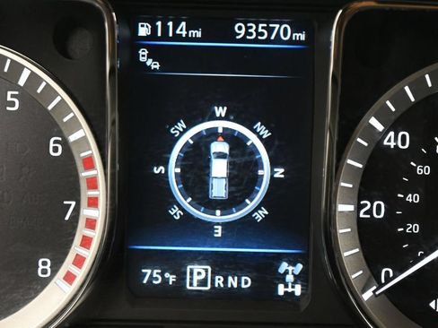 Used 2019 Nissan Titan PRO-4X w/ Pro-4x Convenience Package AWD/4WD image 18