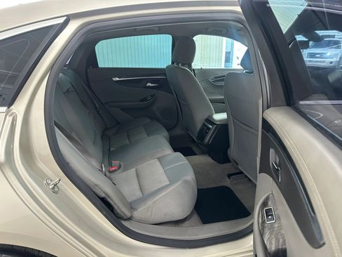 Used 2014 Chevrolet Impala LT image 13