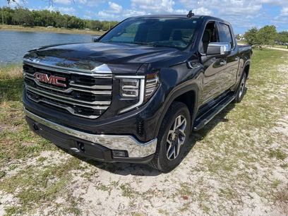 Certified 2025 GMC Sierra 1500 SLT w/ SLT Premium Package