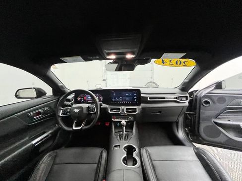 Used 2024 Ford Mustang GT Premium RWD image 4