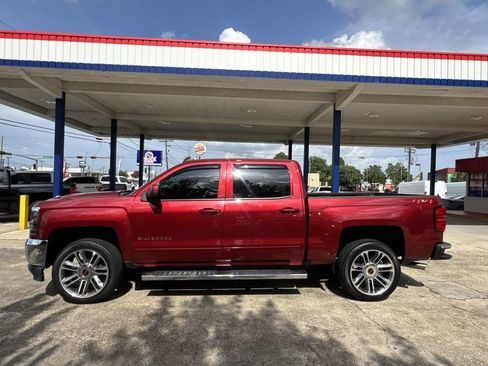 Used 2018 Chevrolet Silverado 1500 LT w/ All Star Edition AWD/4WD image 4