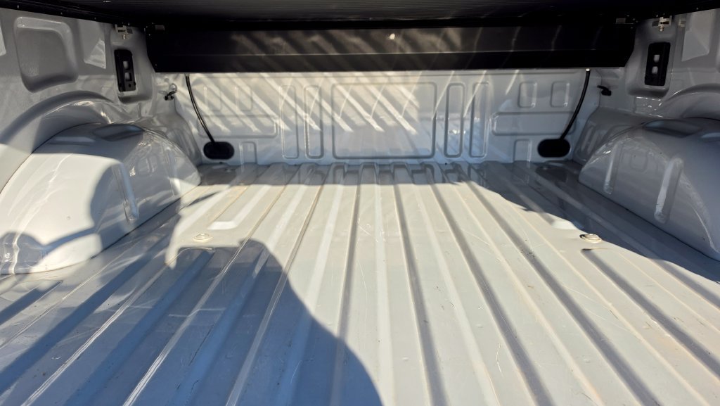Used 2025 Ford F150 Raptor AWD/4WD image 6