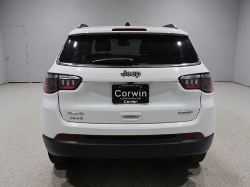 Used 2024 Jeep Compass Latitude AWD/4WD image 3