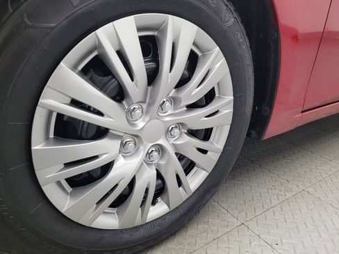 Used 2014 MAZDA MAZDA3 i SV image 31