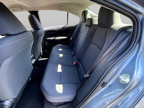 Used 2025 Toyota Corolla LE AWD/4WD image 32