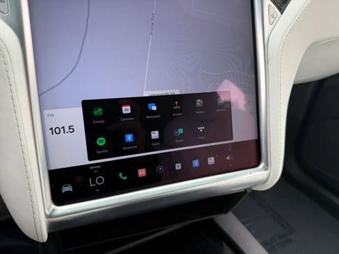 Used 2016 Tesla Model X 90D image 26