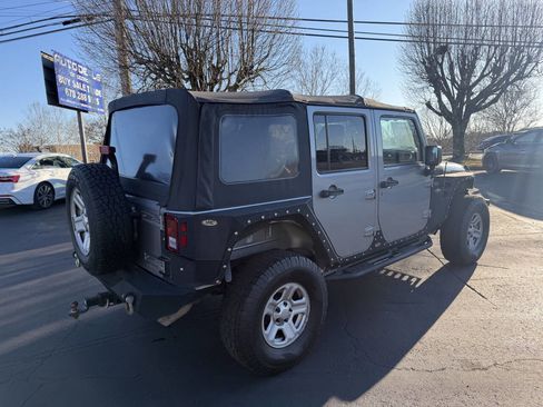 Used 2015 Jeep Wrangler Unlimited Sport AWD/4WD image 5