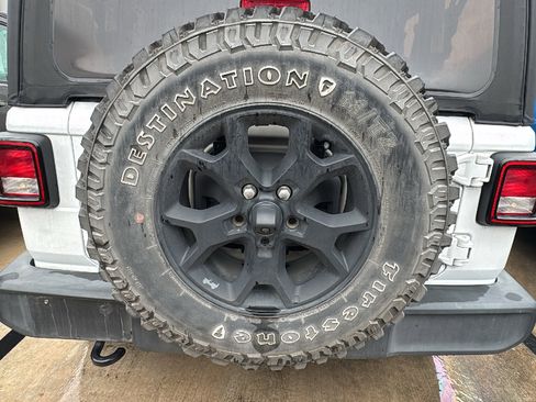 Certified 2020 Jeep Wrangler Sport AWD/4WD image 16