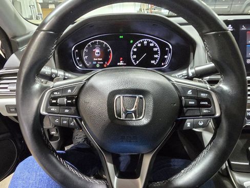 Used 2018 Honda Accord Touring image 36
