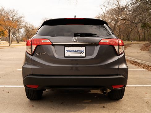 Certified 2022 Honda HR-V EX image 8