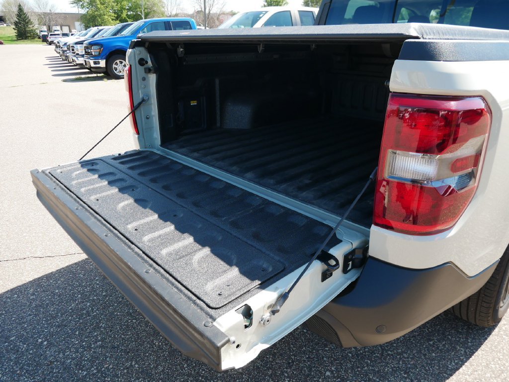 Used 2024 Ford Maverick Lariat w/ Black Appearance Package AWD/4WD image 11