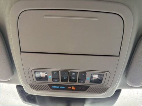 Used 2023 Ford Explorer XLT w/ Equipment Group 202A AWD/4WD image 44