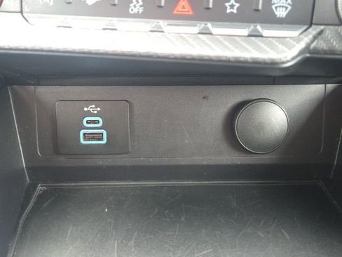 Used 2025 Ford Mustang Premium image 31