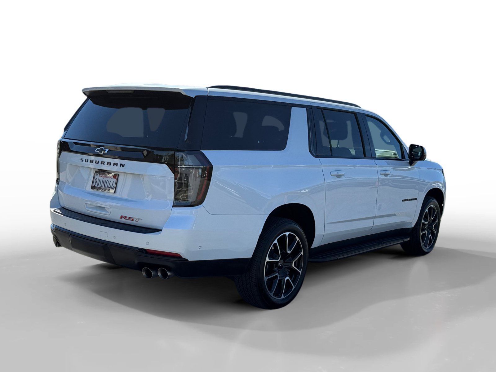 Used 2025 Chevrolet Suburban RST w/ Comfort Package AWD/4WD image 5