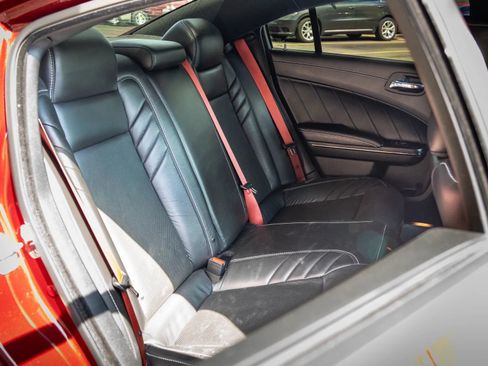 Used 2019 Dodge Charger SRT Hellcat RWD image 17