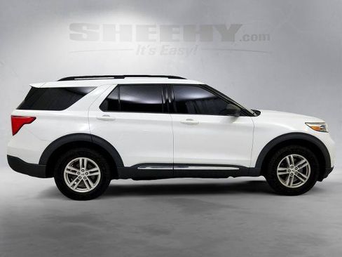 Certified 2020 Ford Explorer XLT w/ Equipment Group 202A AWD/4WD image 5