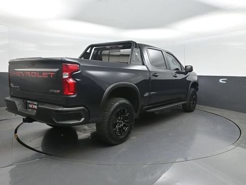 Used 2022 Chevrolet Silverado 1500 ZR2 w/ Technology Package AWD/4WD image 33
