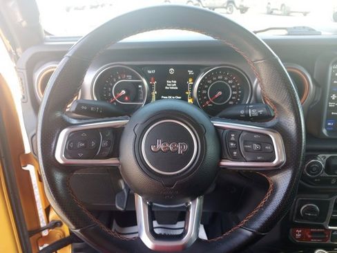 Used 2021 Jeep Gladiator Mojave w/ Safety Group image 16