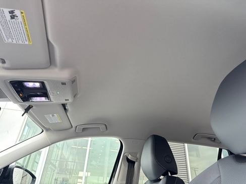 New 2026 Volkswagen Tiguan SE image 26