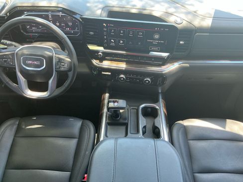 Used 2024 GMC Sierra 1500 Elevation w/ Elevation Premium Package AWD/4WD image 19