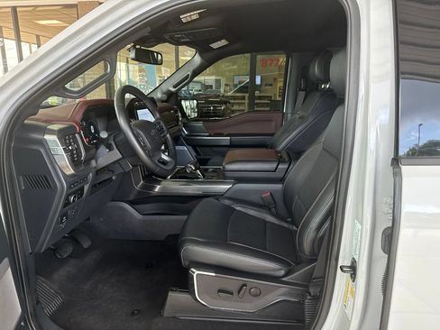 Used 2023 Ford F150 Lariat AWD/4WD image 8