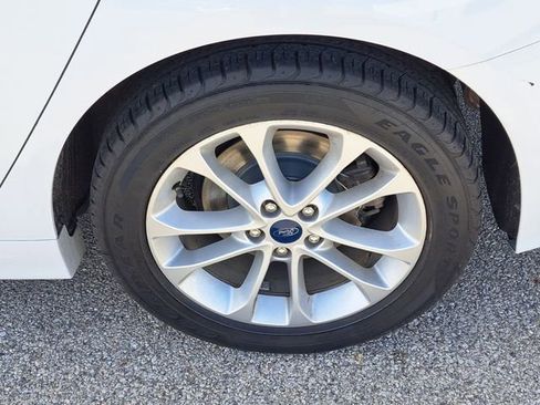 Used 2020 Ford Fusion SE image 26
