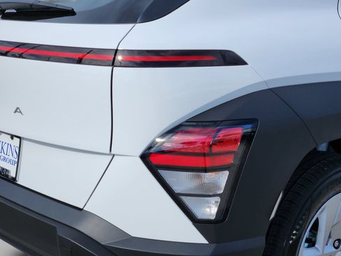 New 2026 Hyundai Kona SE FWD image 7