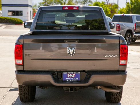 Used 2017 RAM 1500 Express AWD/4WD image 6