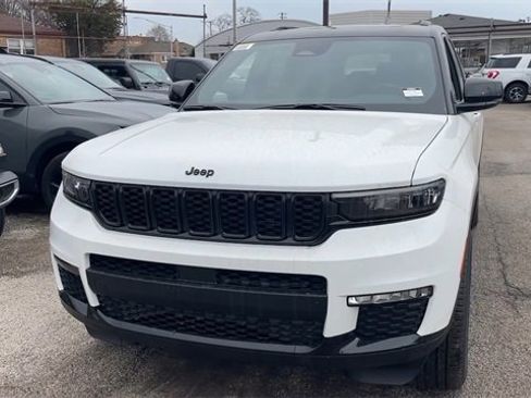 New 2025 Jeep Grand Cherokee L Limited image 29